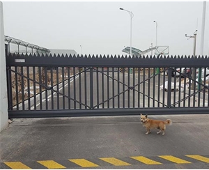 呂梁飛機(jī)場(chǎng)油庫(kù)懸浮門(mén)